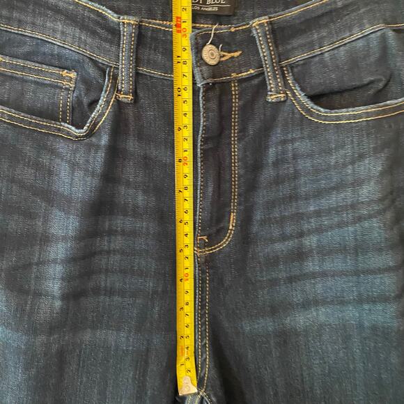 Judy Blue Women's size 11 / 30 Flare Dark Wash High Rise Jeans Frayed Preppy - Picture 11 of 12